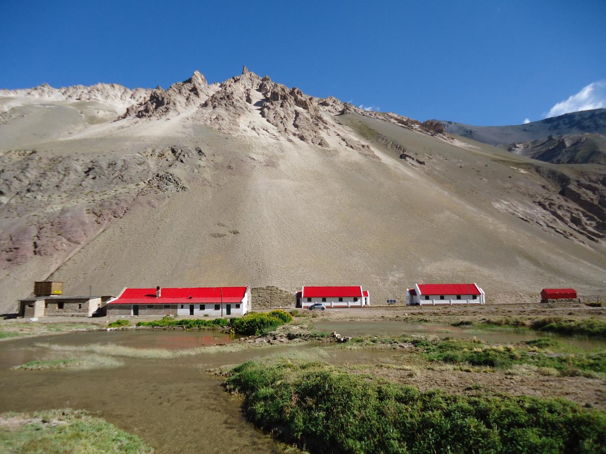 Hospedaje Lenas Del Tolosa Las Cuevas  Εξωτερικό φωτογραφία